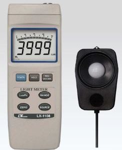 Máy đo ánh sáng LUTRON LX-1102 (0 – 400.000 Lux)